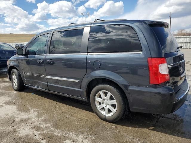 2013 Chrysler Town & Country Touring