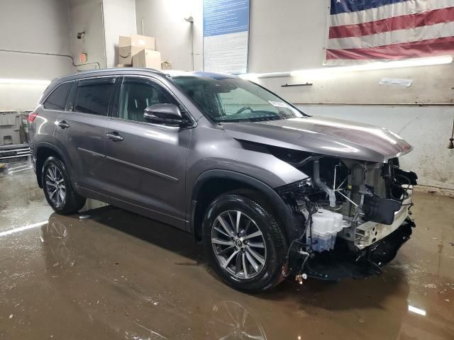 2018 Toyota Highlander SE