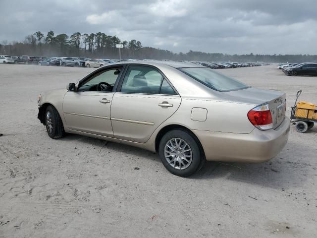 2005 Toyota Camry LE