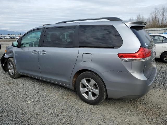 2013 Toyota Sienna LE