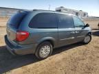 2005 Chrysler Town & Country LX