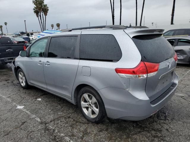 2013 Toyota Sienna LE