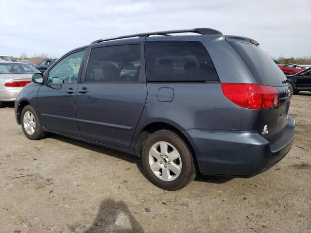 2007 Toyota Sienna CE