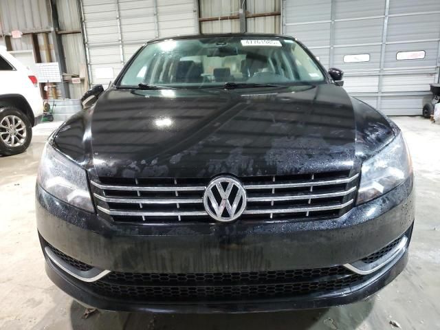 2014 Volkswagen Passat SE