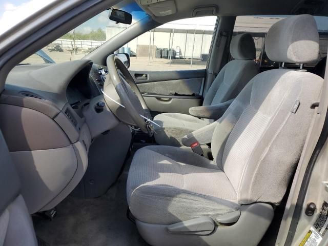 2006 Toyota Sienna CE