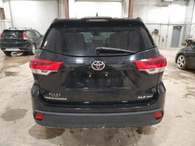 2017 Toyota Highlander SE