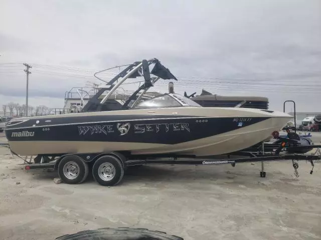 2012 Malibu Boat