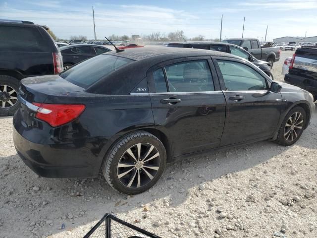 2013 Chrysler 200 Limited