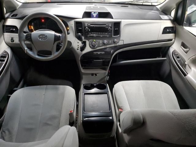 2011 Toyota Sienna LE