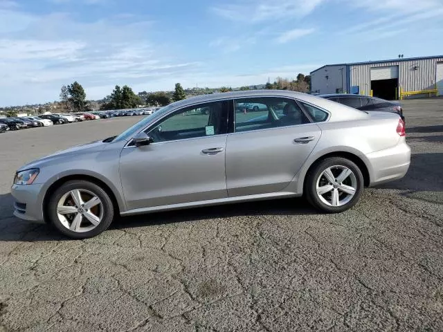 2012 Volkswagen Passat SE