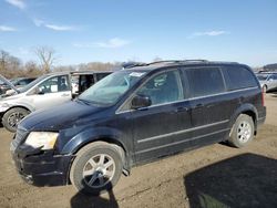 2010 Chrysler Town & Country Touring Plus en venta en Des Moines, IA