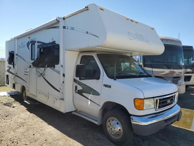 2005 Ford Econoline E450 Super Duty Cutaway Van