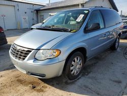 2005 Chrysler Town & Country Touring en venta en Pekin, IL