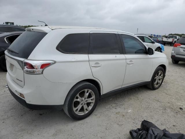 2014 Mitsubishi Outlander SE