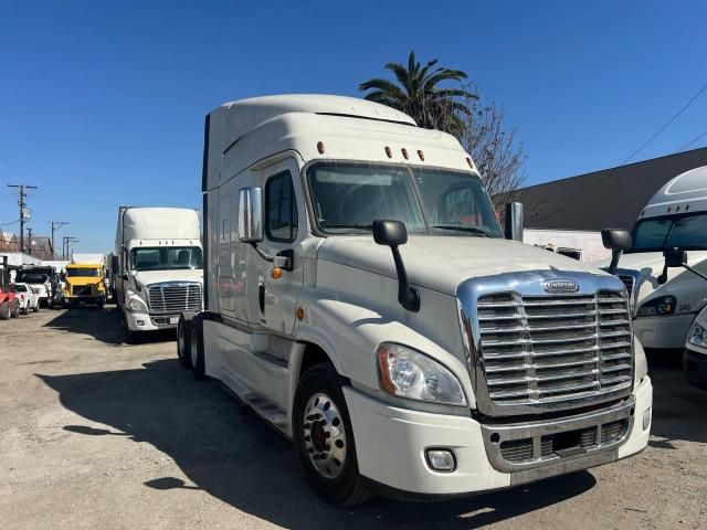 2015 Freightliner Cascadia 125