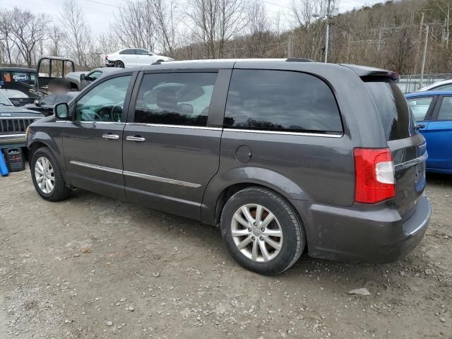 2016 Chrysler Town & Country Limited Platinum