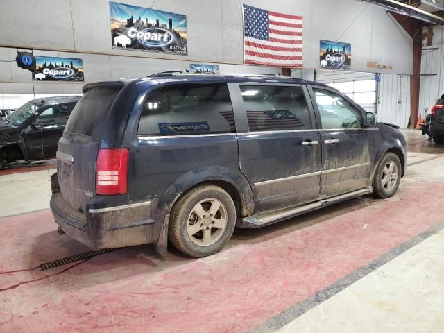 2010 Chrysler Town & Country Limited