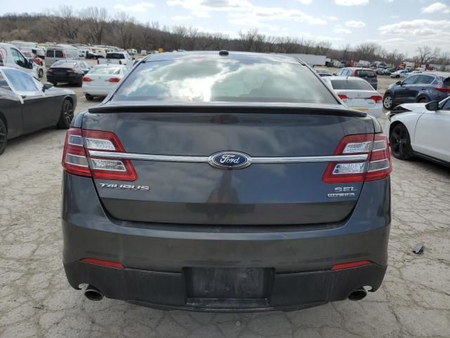 2018 Ford Taurus SEL