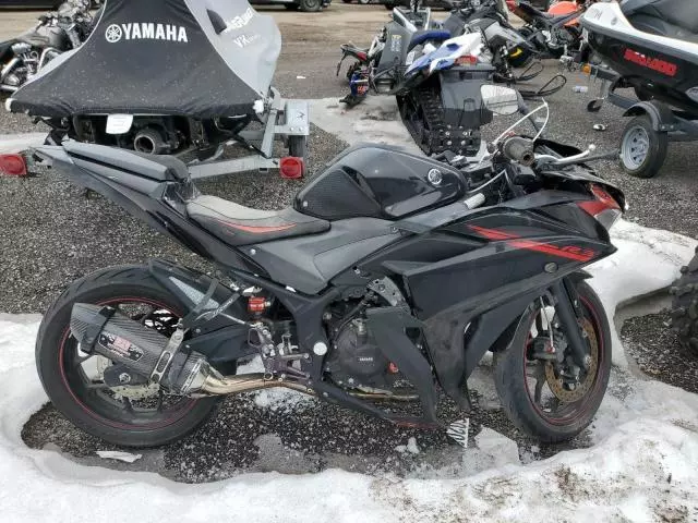 2015 Yamaha YZFR3