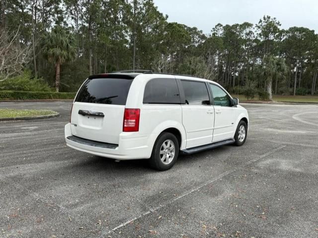 2008 Chrysler Town & Country