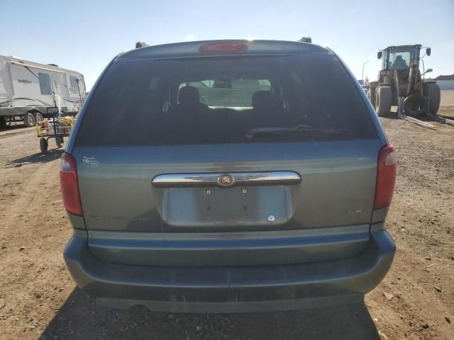 2005 Chrysler Town & Country LX