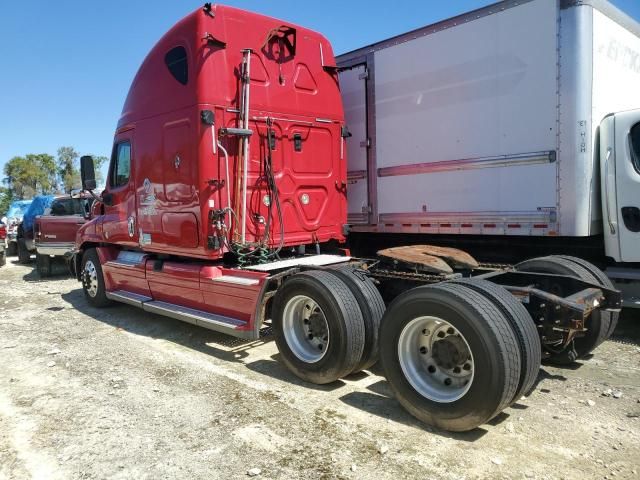 2014 Freightliner Cascadia 125