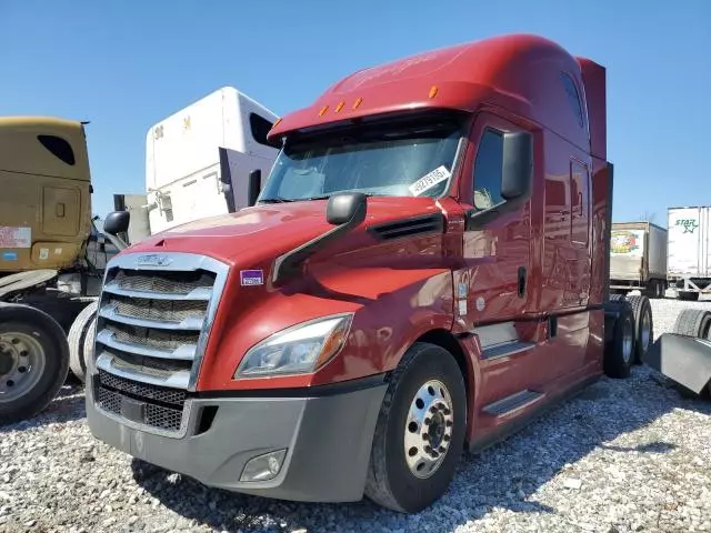 2019 Freightliner Cascadia Semi Truck