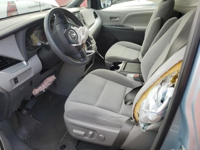 2015 Toyota Sienna LE