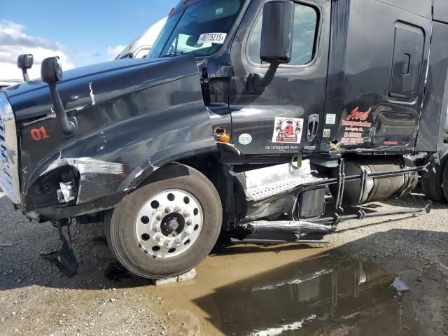 2016 Freightliner Cascadia 125 Semi Truck