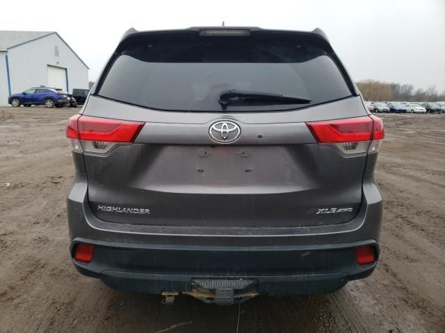 2019 Toyota Highlander SE