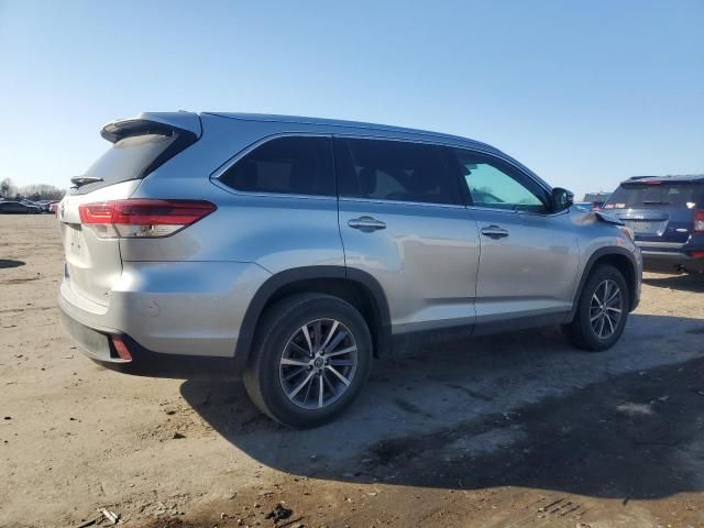 2019 Toyota Highlander SE