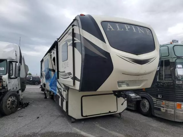 2020 Alpine 5th Wheel