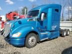 2015 Kenworth T680 Semi Truck