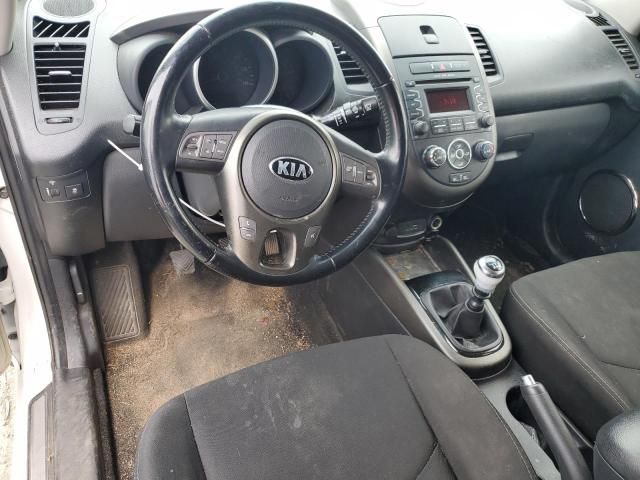 2013 KIA Soul +