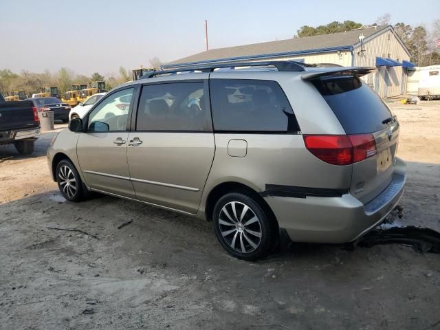 2004 Toyota Sienna CE