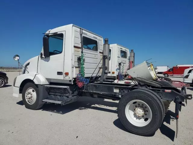 2006 Volvo VN VNL