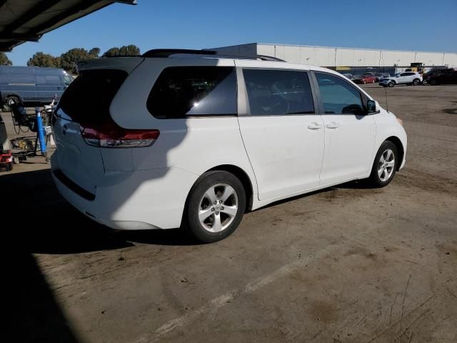 2013 Toyota Sienna LE