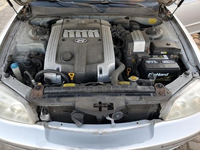 2004 Hyundai XG 350