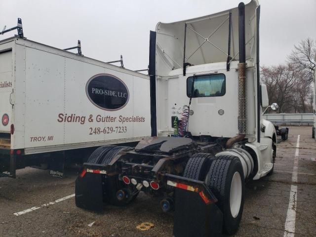 2014 Kenworth Construction T680