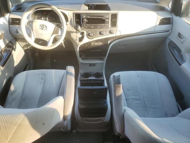 2012 Toyota Sienna LE