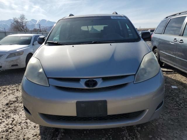 2007 Toyota Sienna LE