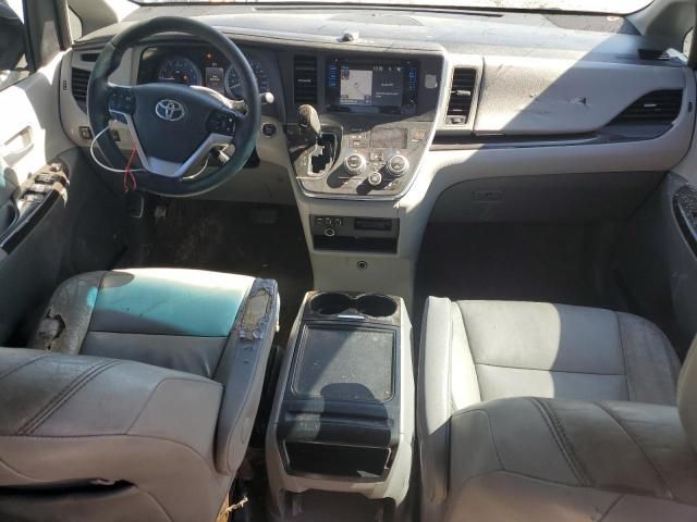 2015 Toyota Sienna XLE