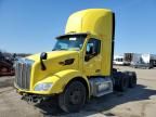 2019 Peterbilt 579 Semi Truck