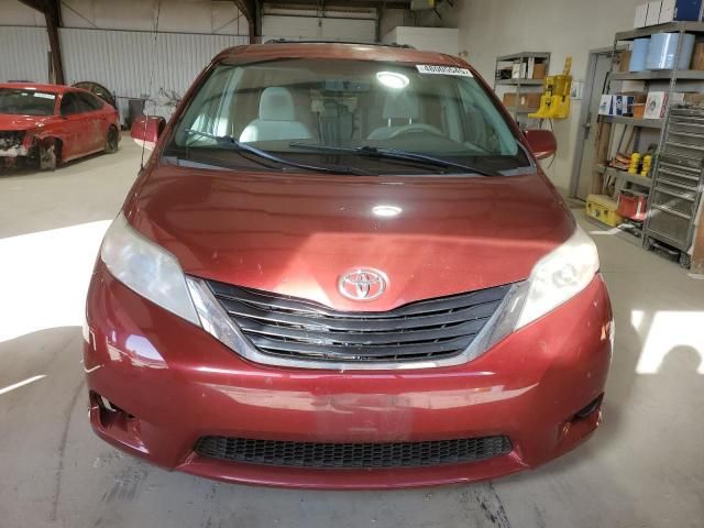 2012 Toyota Sienna LE