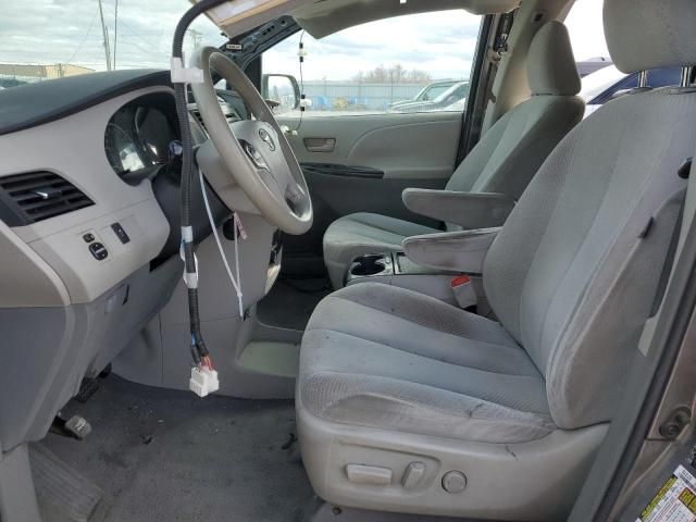 2011 Toyota Sienna LE