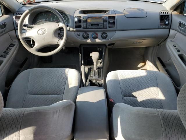 2004 Toyota Camry LE