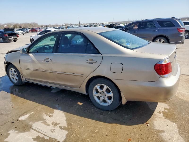 2005 Toyota Camry LE