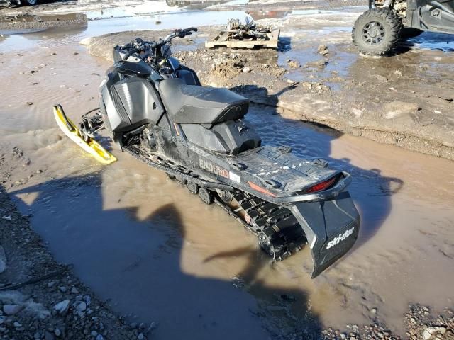 2019 Skidoo 2019 Skidoo Renegade