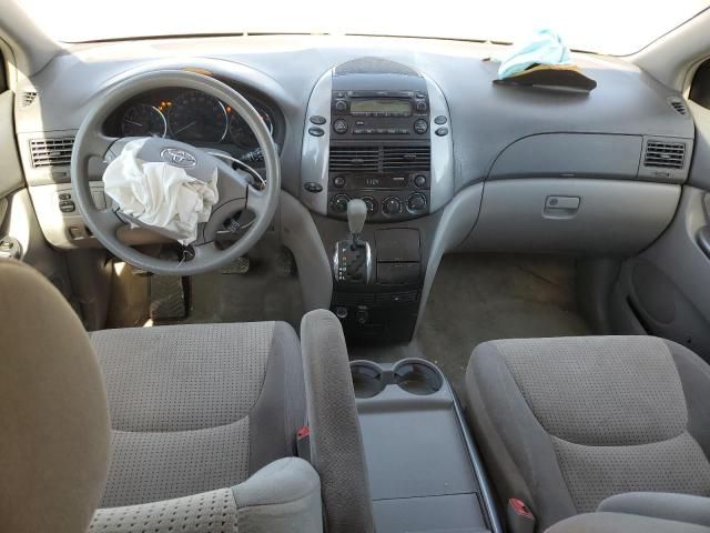 2006 Toyota Sienna CE