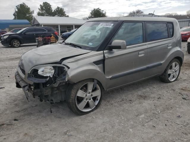 2010 KIA Soul +